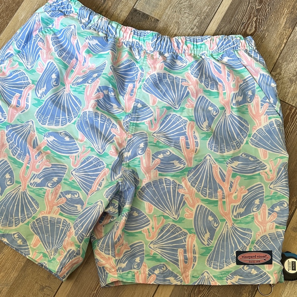 Vineyard Vines Coral and Seashell Patterned swimming Shorts